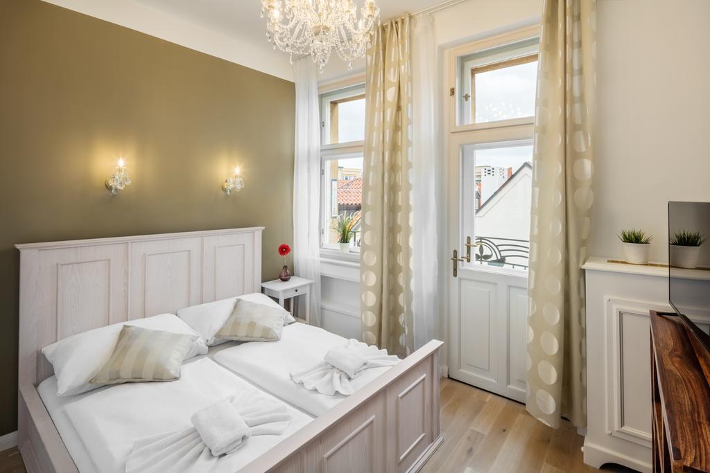 Templova Old Town Apartment Prag Exterior foto